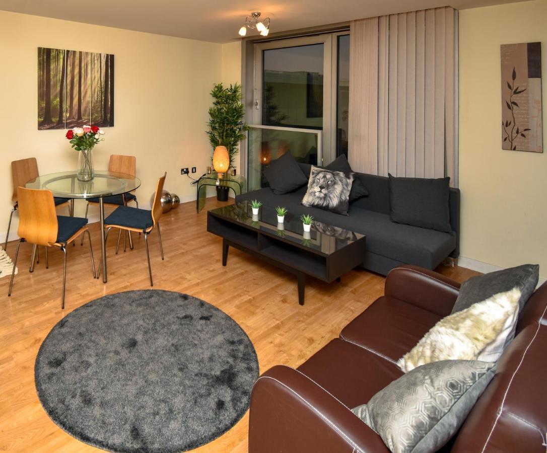 Apartamento The Hub - Spacious, Bright And Modern With Free Parking Milton Keynes Exterior foto