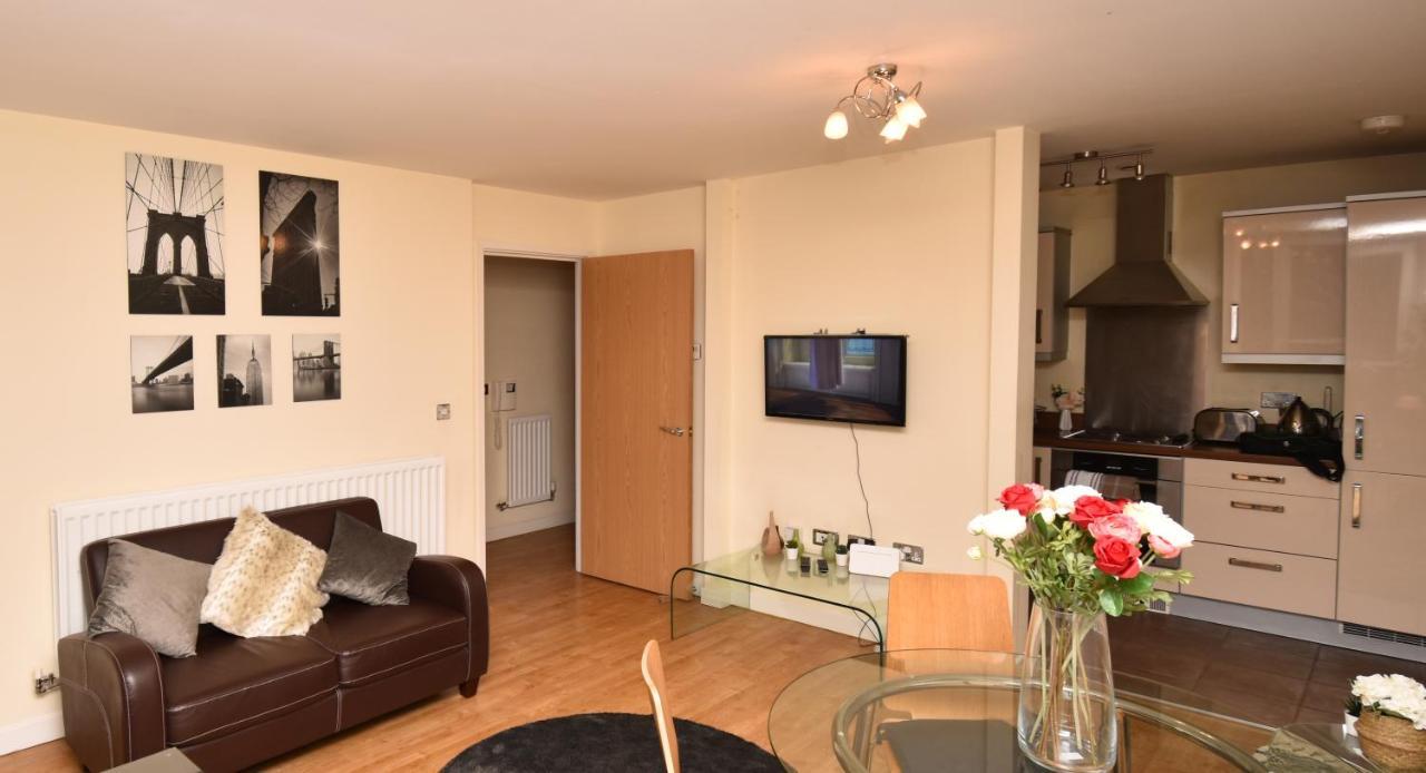 Apartamento The Hub - Spacious, Bright And Modern With Free Parking Milton Keynes Exterior foto