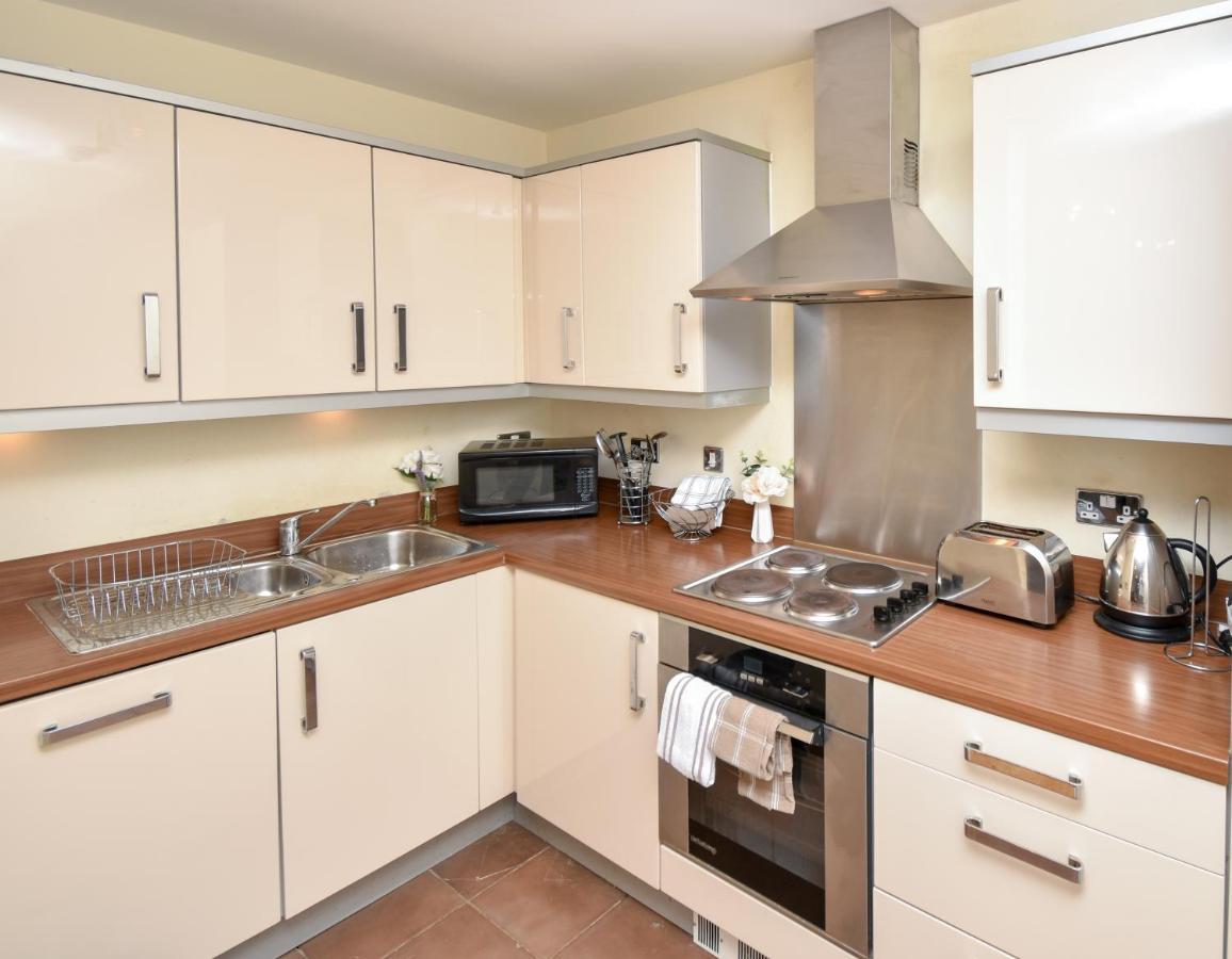 Apartamento The Hub - Spacious, Bright And Modern With Free Parking Milton Keynes Exterior foto